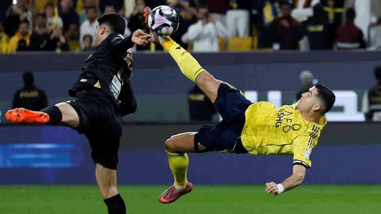 இணையத்தில் கலக்கும் CR7 இன் BICYCLE KICK கோல்