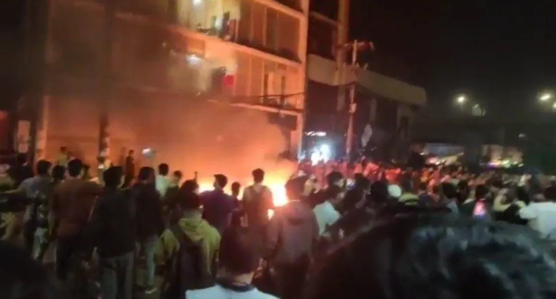 பங்களாதேஷில் மீண்டும் வெடித்தது வன்முறை