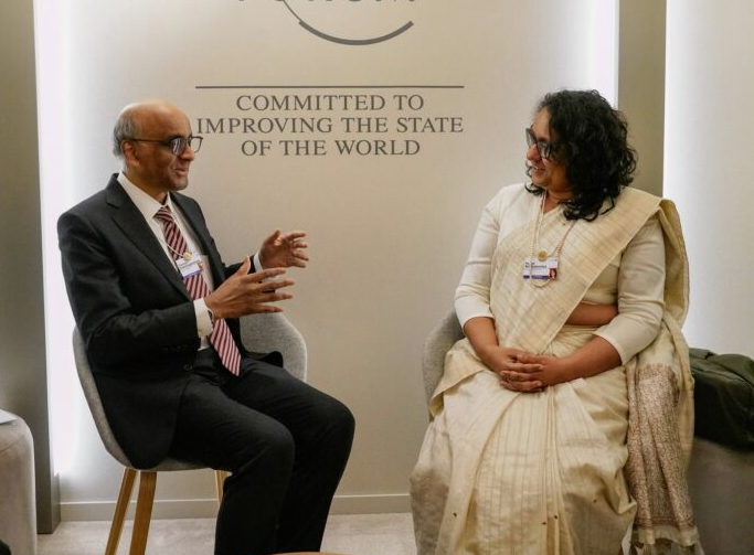 சிங்கப்பூர்  ஜனாதிபதியை சந்தித்தார் பிரதமர் ஹரிணி அமரசூரிய