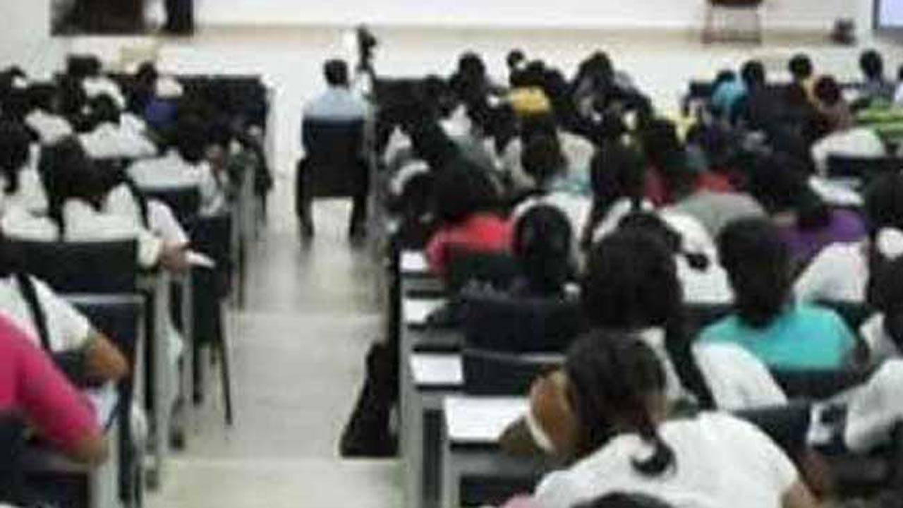 இன்று நள்ளிரவு முதல் தடை; பரீட்சைகள் திணைக்களம்