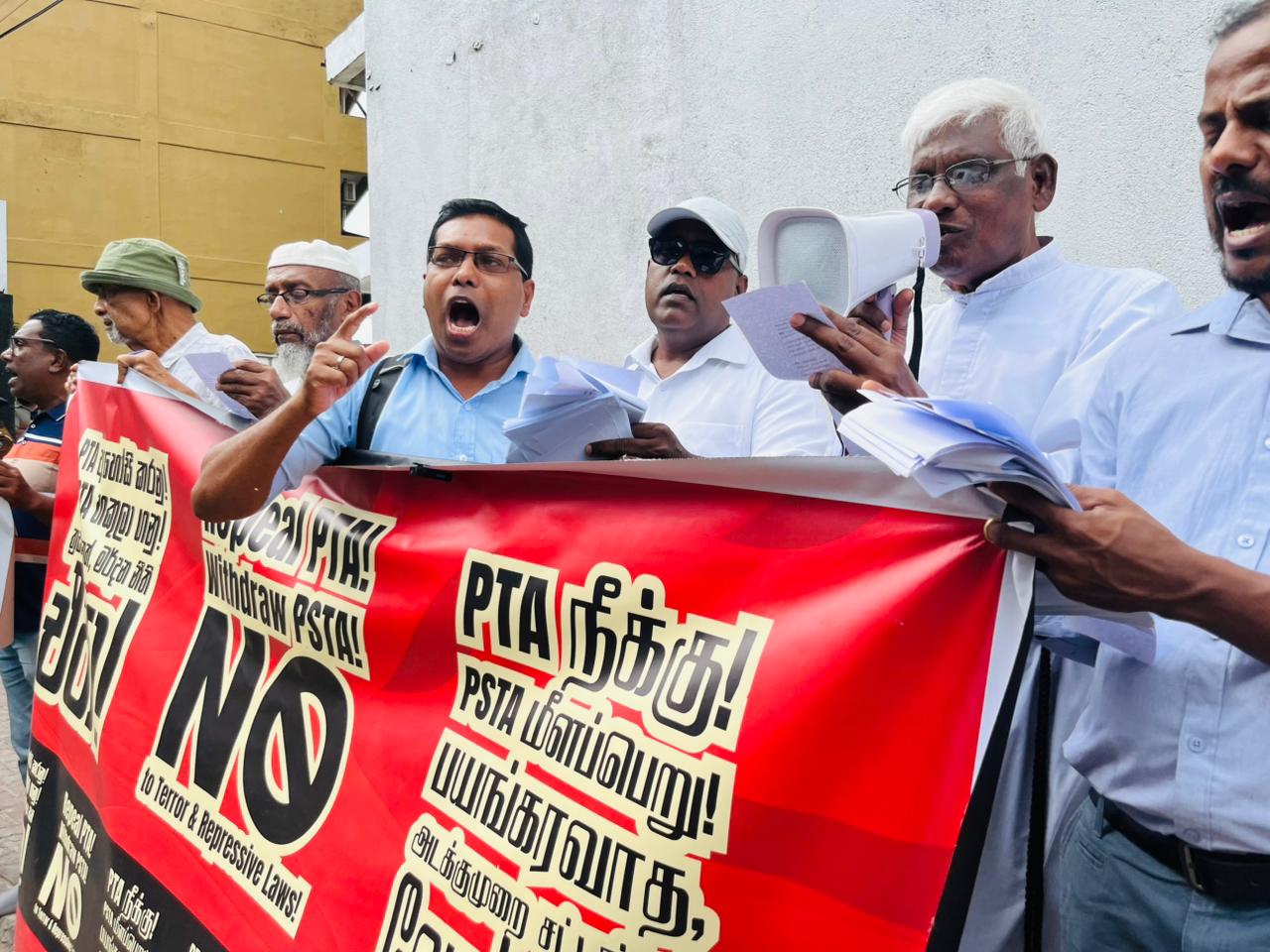 கொழும்பில் அரசின் புதிய பயங்கரவாத தடைச்சட்டத்திற்கு எதிரான தொடர் போராட்டம்