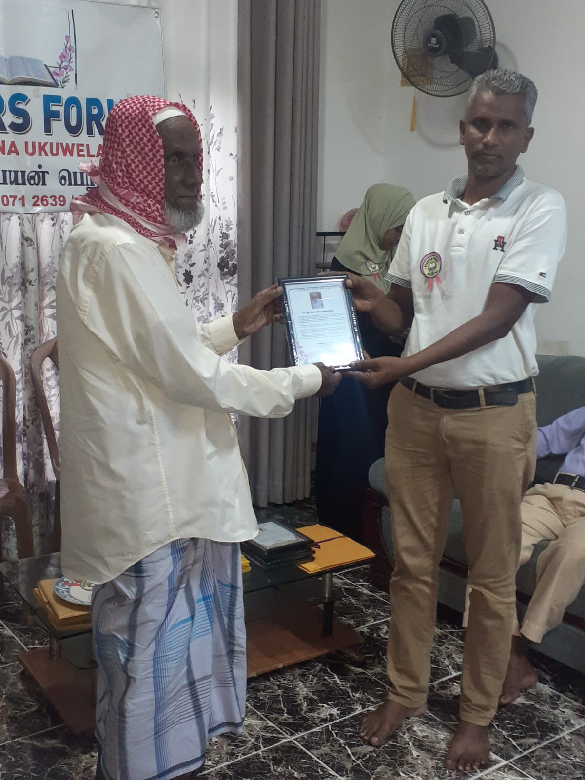 ஐந்து ஆசிரிய ஆசான்களுக்கு உக்குவளையில் கெளரவம்