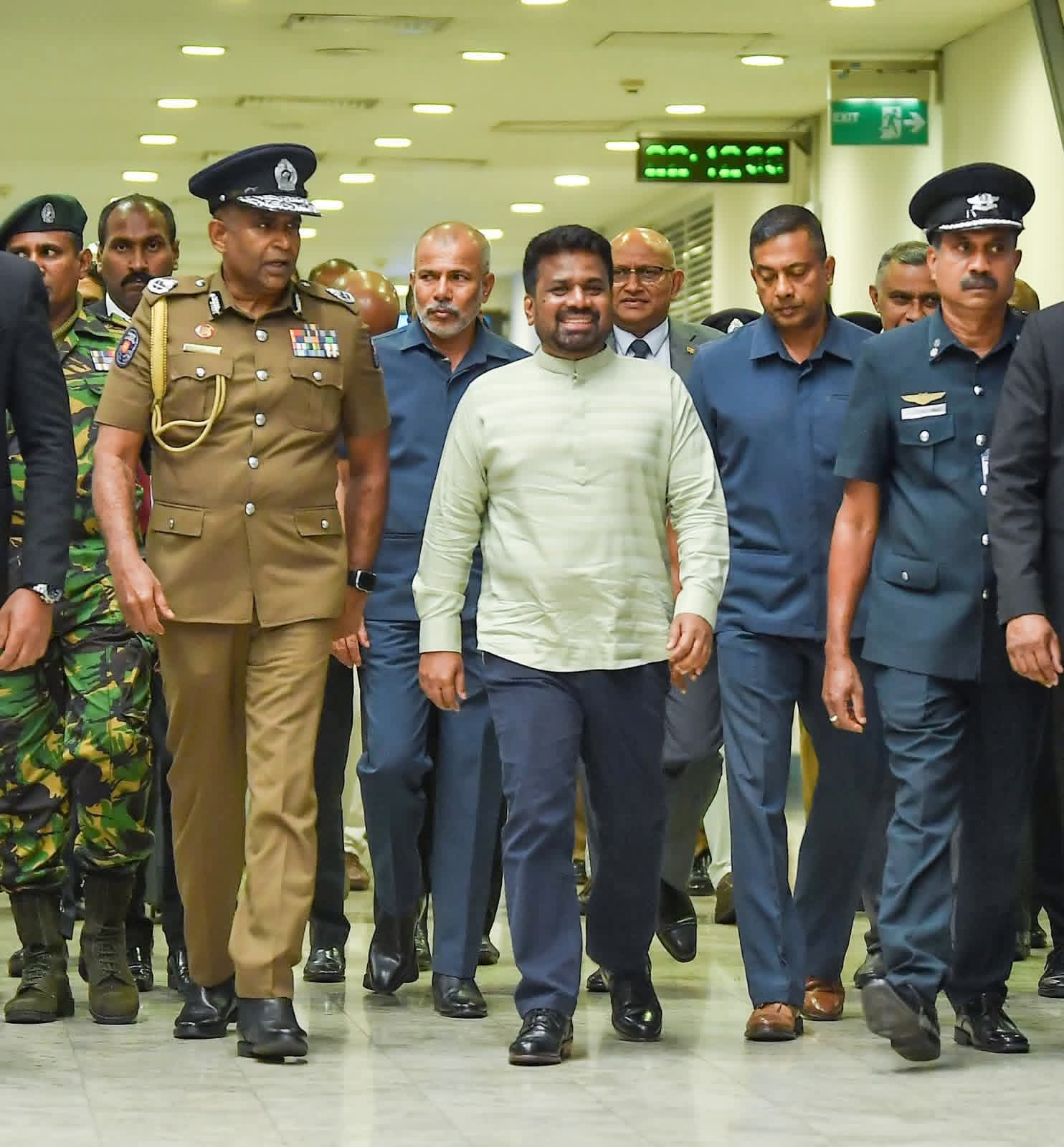 நாடு திரும்பிய ஜனாதிபதி.