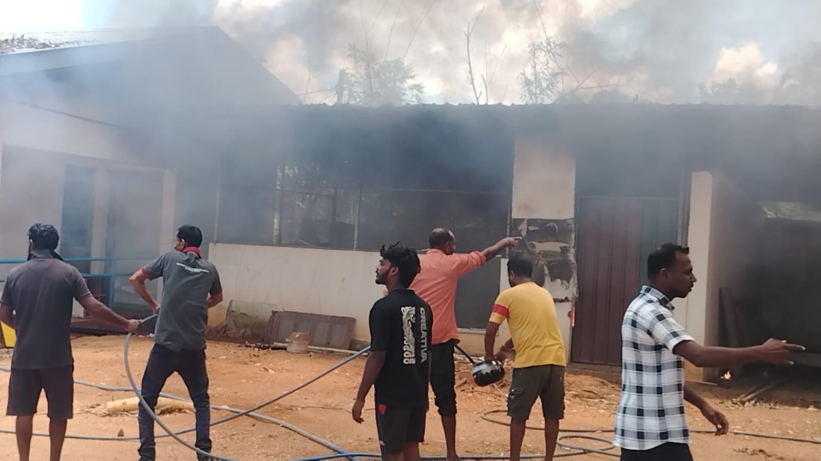 கோறளைப்பற்று தெற்கு கிரான் பிரதேச செயலகத்தில் தீ விபத்து