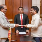 வலுசக்தி அமைச்சராக சத்தியப்பிரமாணம் செய்து கொண்டார் அநுர கருணாதிலக்க