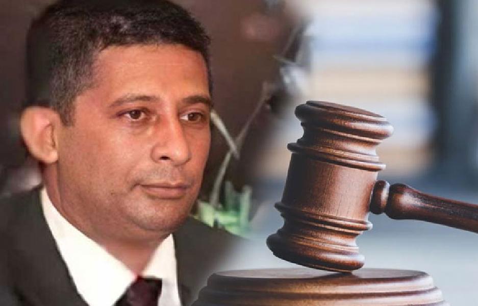 பலத்த பாதுகாப்புடன் நீதிமன்றுக்கு அழைத்து வரப்பட்டார் சுரேஷ் சலே