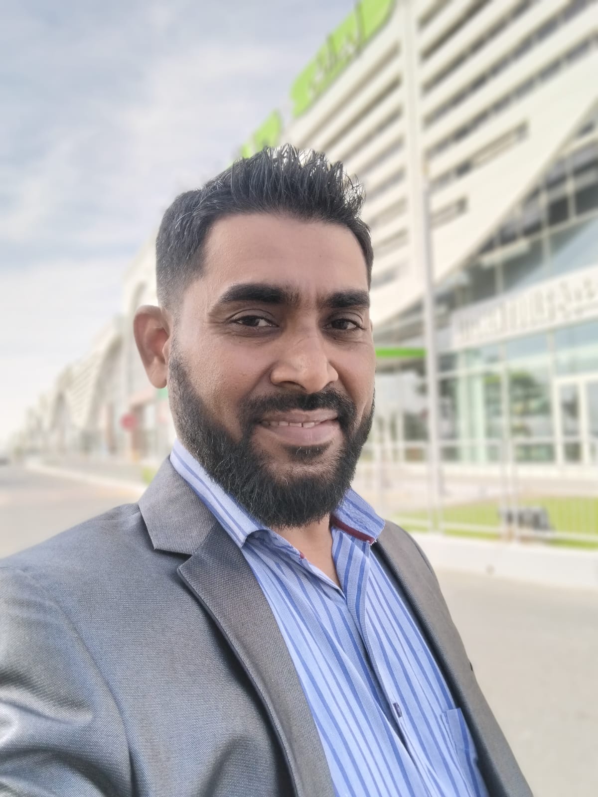 கொரோனா உடல்களை நல்லடக்கம் செய்தமைக்கு கிடைத்த பரிசு; ஓட்டமாவடியைச் சேர்ந்த மௌலவி சமீம் ஸலாமிக்கு இலவச ஹஜ் வாய்ப்பு