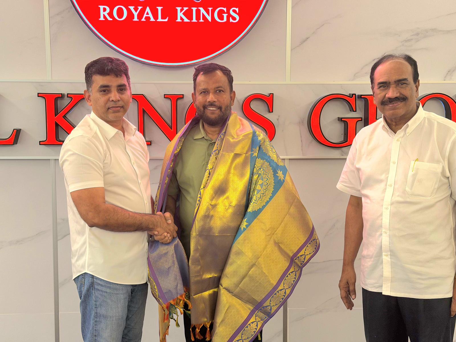 சிங்கப்பூரின் ராயல் கிங்ஸ் குழுமம் மற்றும் அ.இ.ம.கா தலைவர் ரிஷாத் பதியுதீன் ஆகியோருக்கிடையில் சந்திப்பு