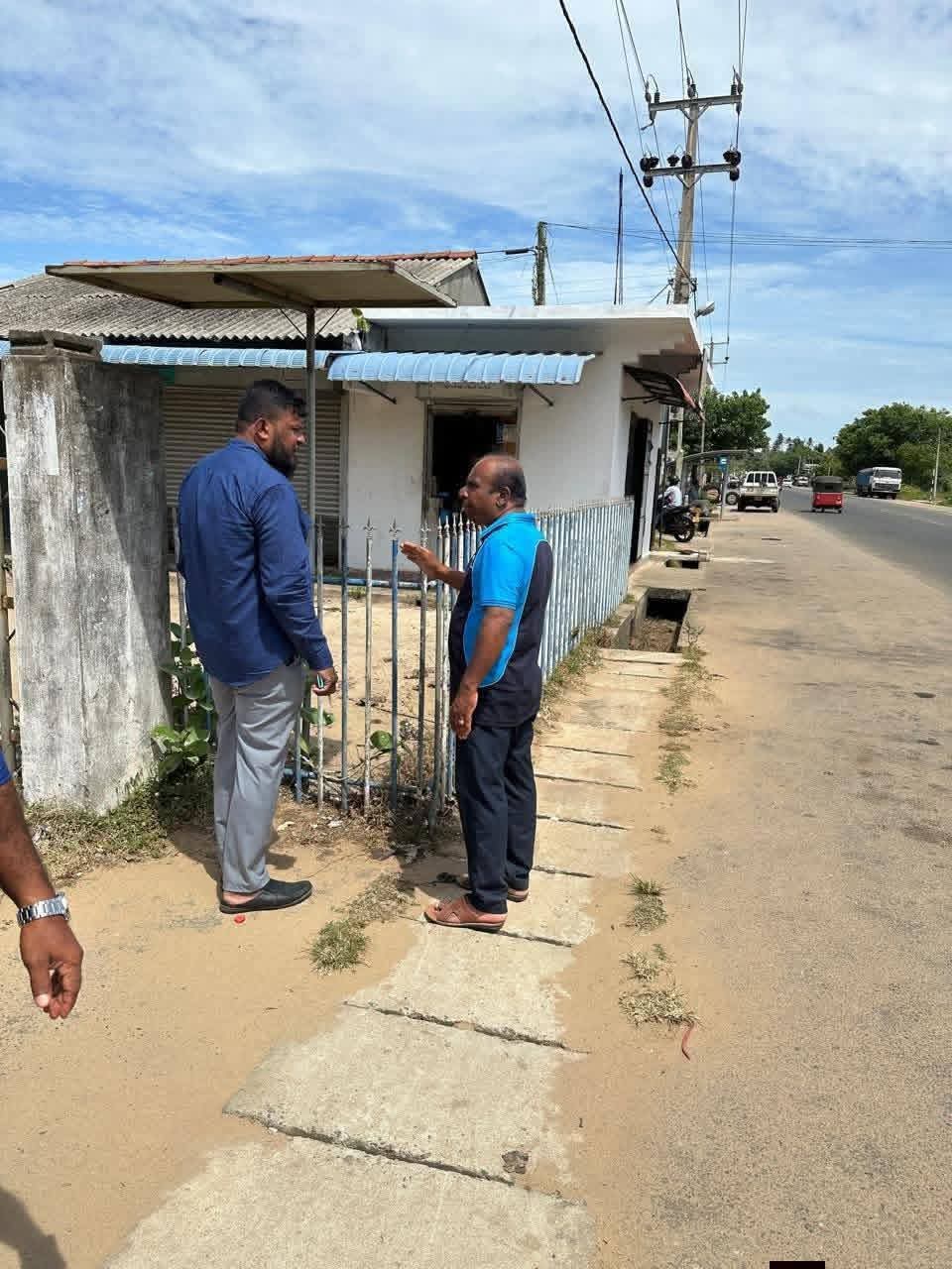 நுரைச்சோலை பொருளாதார மத்திய நிலைய சுற்றுமதில் நிர்மாணப் பணிகள்