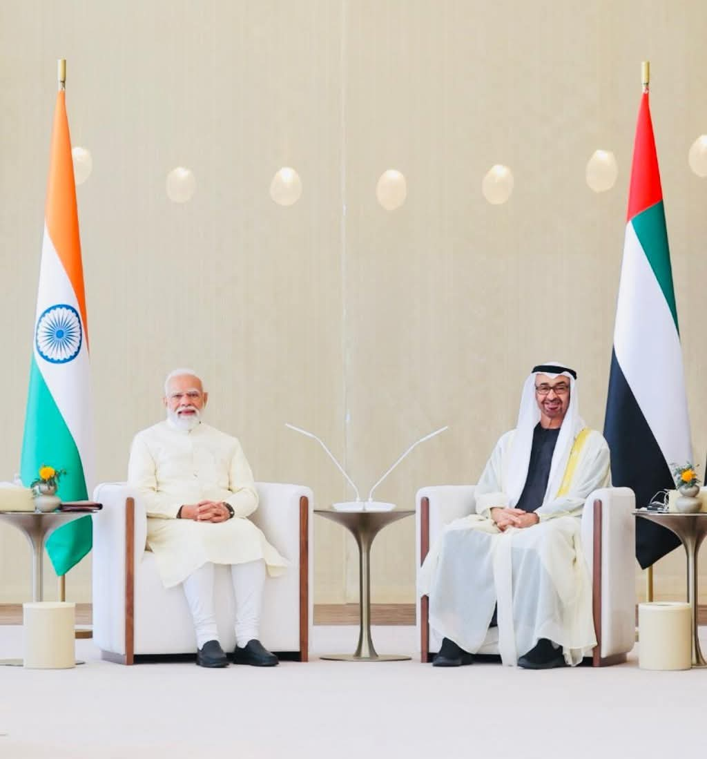 ஐக்கிய அரபு எமிரேட்ஸ் இந்தியாவுக்கிடையில் பெற்றோலியம் எல்.பி.ஜி.வினியோகம் உள்ளிட்ட முக்கிய ஒப்பந்தங்கள் கைச்சாத்து.