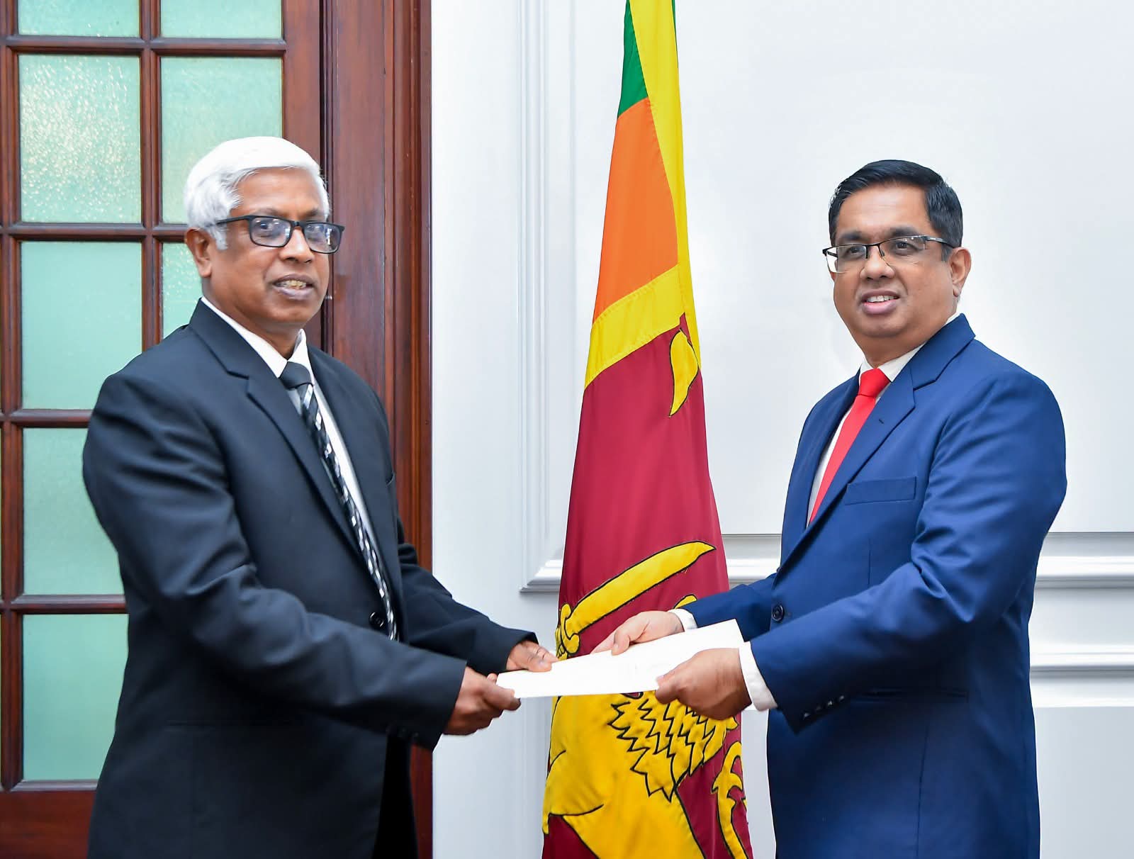 எல்லை நிர்ணய ஆணைக்குழுவின் புதிய தலைவரும் உறுப்பினர்களும் நியமனம்