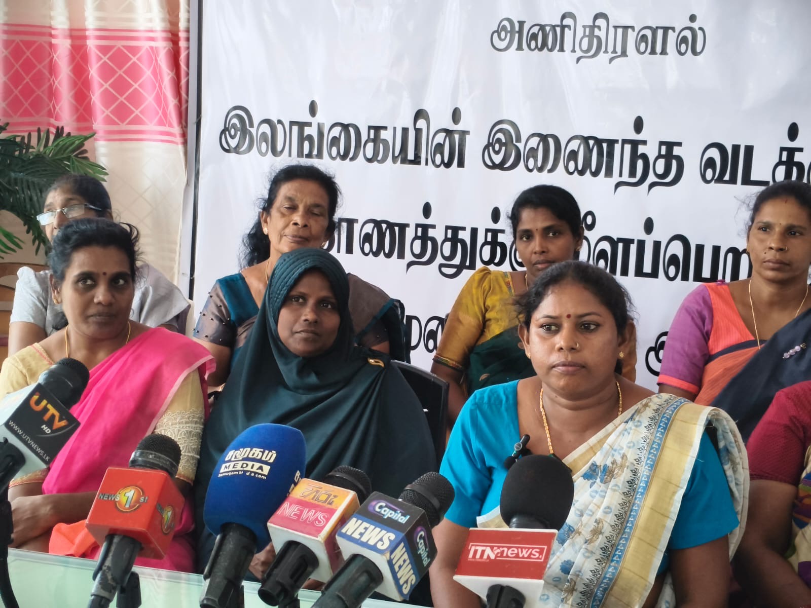 தமிழ் மக்களின் சுயநிர்ணய உரிமைக்காக மீளப்பெறமுடியாத சமஷ்டி தீர்வை தாருங்கள் _வடக்கு கிழக்கு ஒருங்கிணைப்புக் குழு 