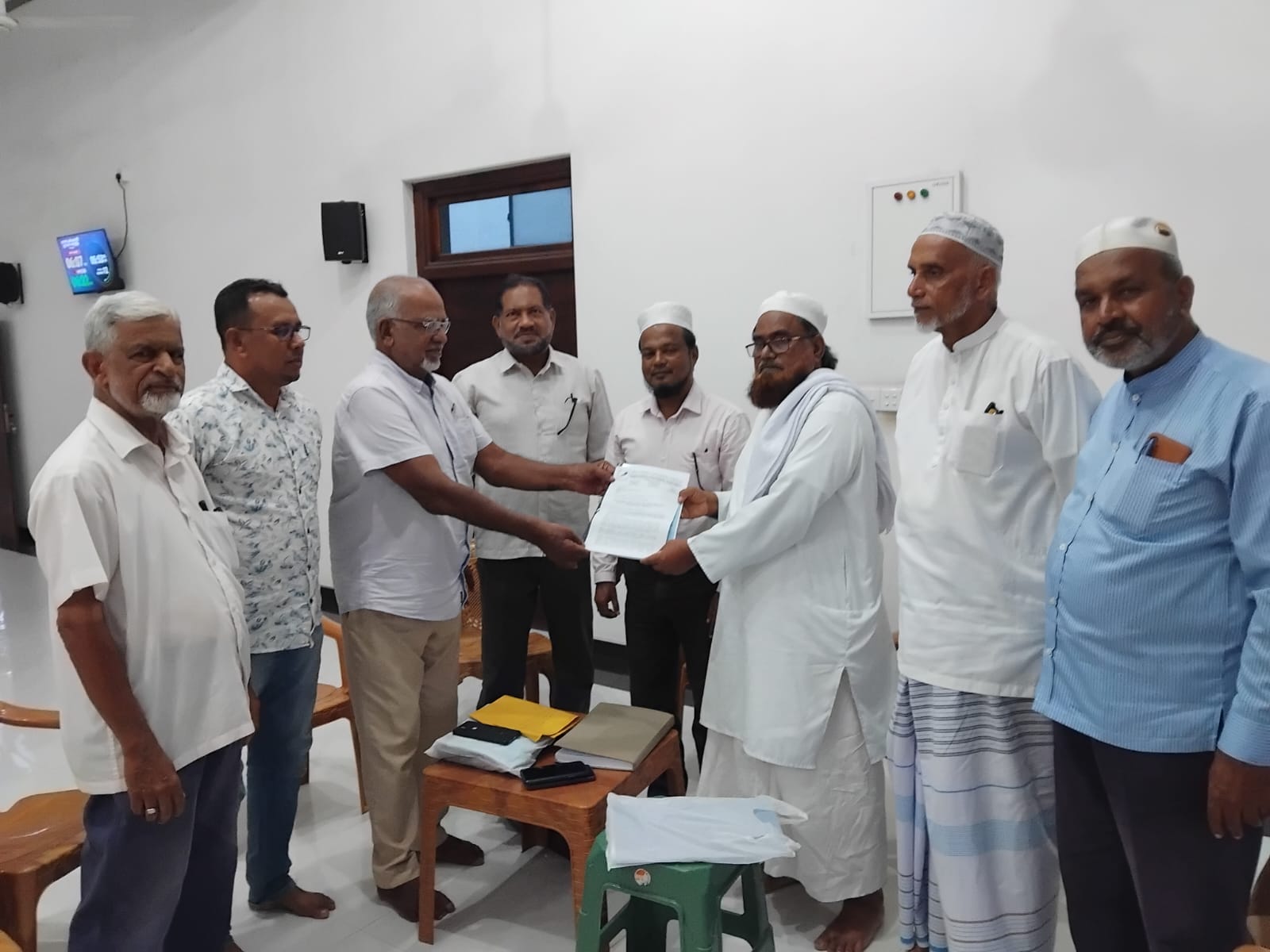அம்பாறை மாவட்ட உலமா சபை மற்றும் அம்பாறை மாவட்ட ஊடகவியலாளர் சம்மேளனத்திற்குமிடையிலான சந்திப்பும், மகஜர் கையளிப்பும்